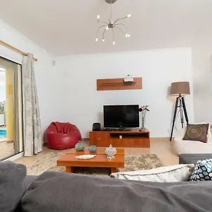 https://villa-paul.madeira-islandshotels.com